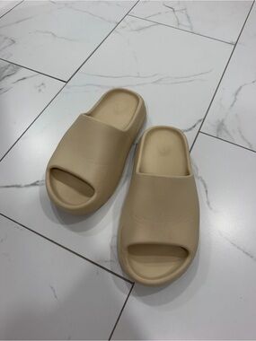 Yeezy Slide Sandals